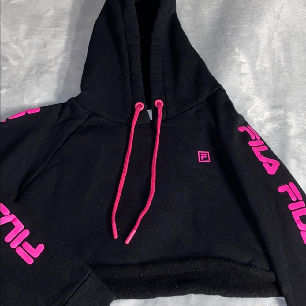 COPY - FILA Cropped Hoodie